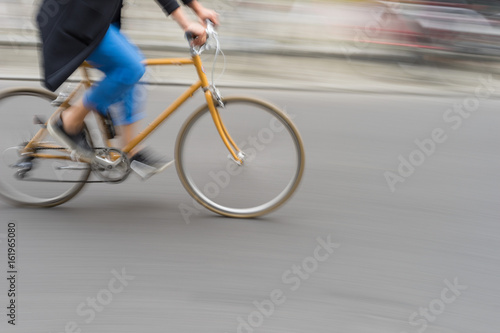 Fahrradfahrer auf einer Strasse