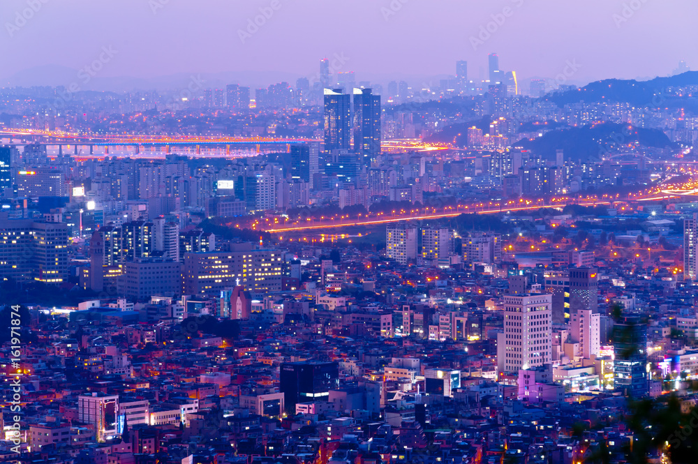 한국. 서울 도심의 야경