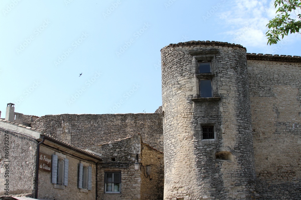 Gordes,plus beau village de France dans le Vaucluse Gordes,plus beau village de France dans le Vaucluse