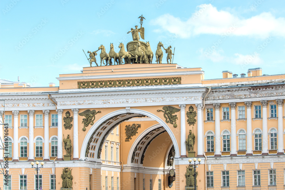 Arka Glavnogo shtaba (Арка Главного штаба) Palastplatz (Дворцовая площадь) Sankt Petersburg (Санкт-Петербург) Russland (Россия)