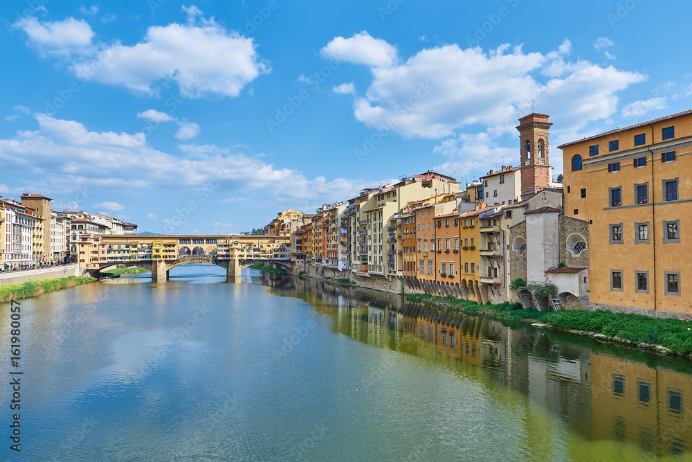 Vista del Ponte Vecchio de Florencia