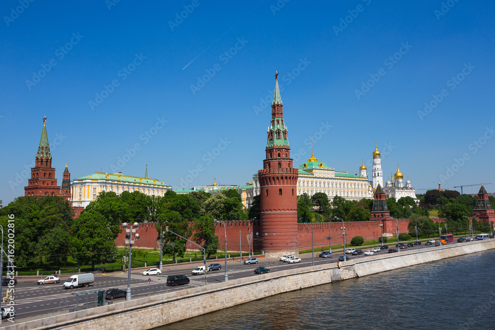 Embankment of the Moskva River near the Kremlin Embankment of the Moskva River near the Kremlin