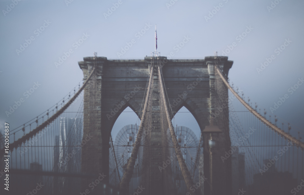 Foggy cloudy rainy day on Brooklyn Bridge. NYC  - obrazy, fototapety, plakaty 