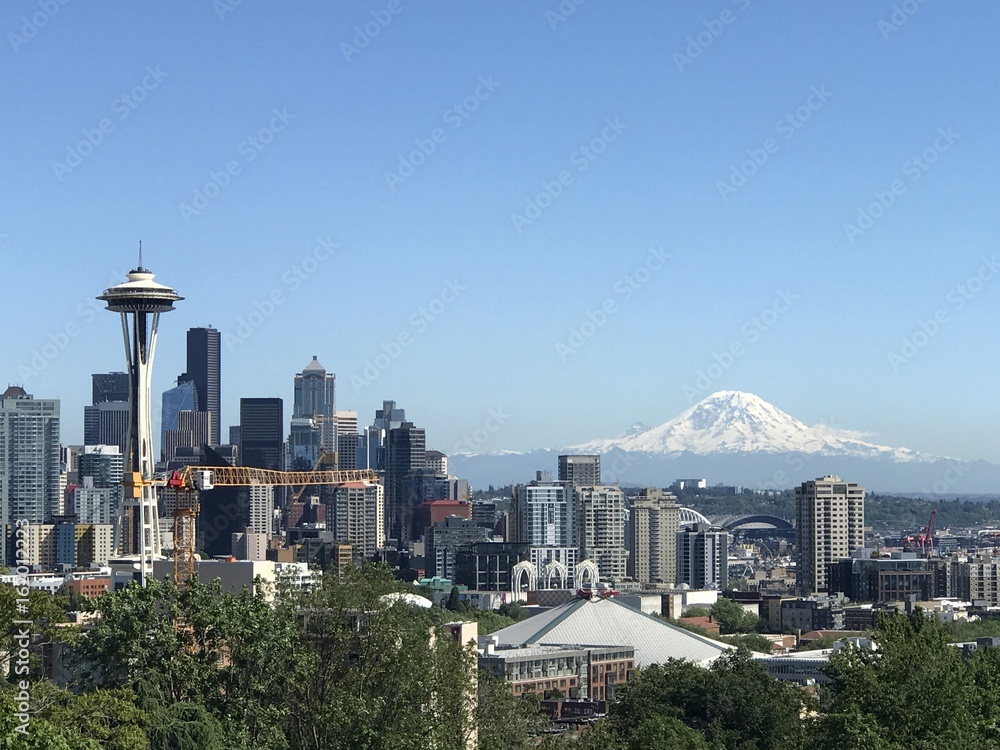 Seattle skyline and Mt. Rainier