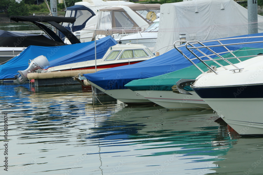 Fototapeta premium Yachts, am Yachthafen