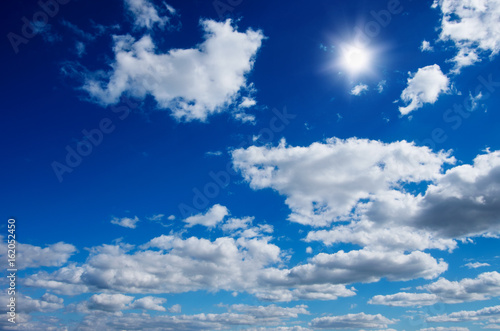 Fototapeta Naklejka Na Ścianę i Meble -  Blue sky and sun.