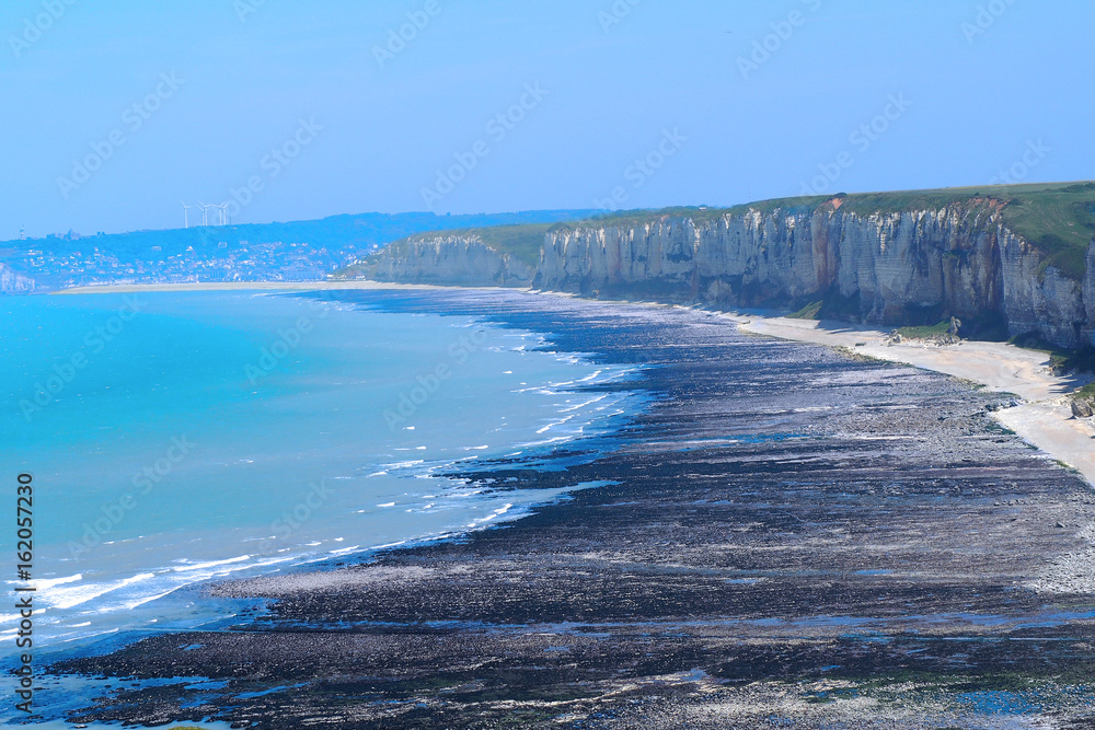 Felsenküste vor Yport in der Normandie