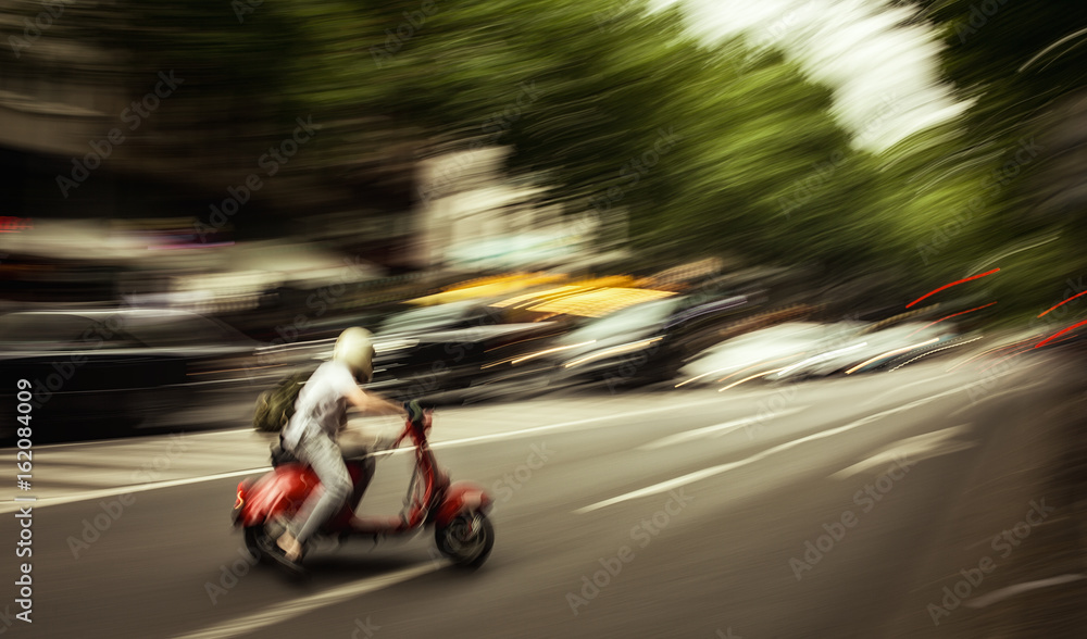 Fototapeta premium Roller auf der Strasse