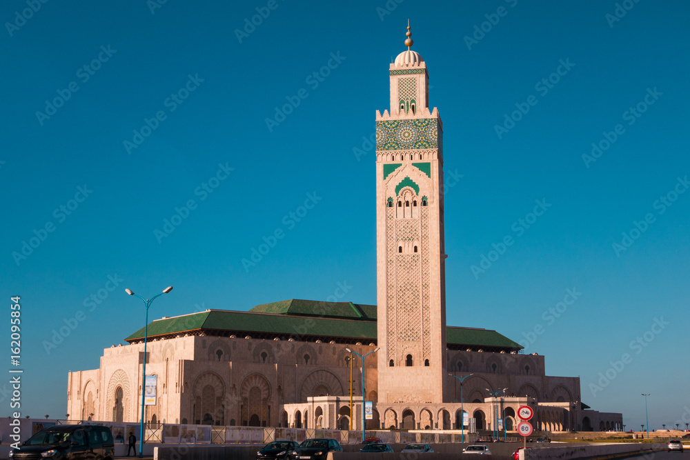 Fototapeta premium view of Hassan ii mosque in Casablanca - Morocco