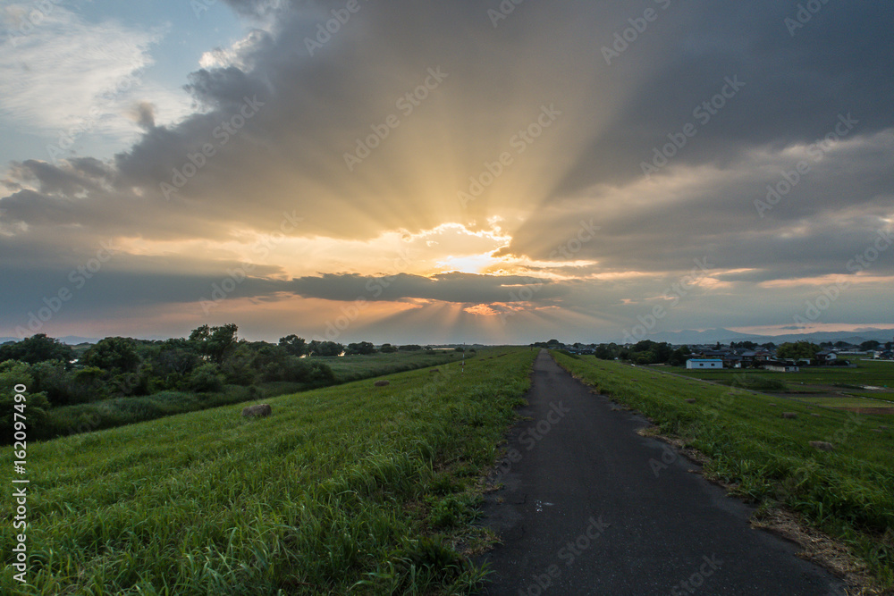 Fototapeta premium 大利根の夕焼け