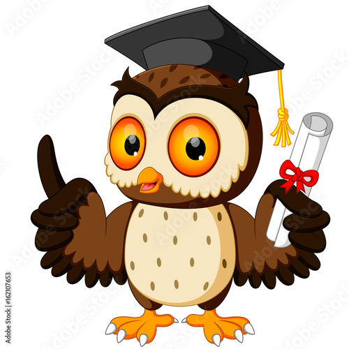 Owl cartoon wearing graduation cap