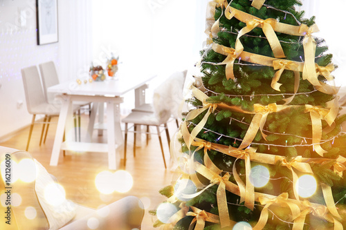 Beautiful decorated Christm...