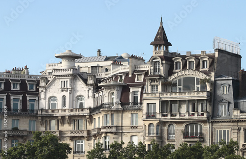 Paris- Immeuble cossu - Haussmannien