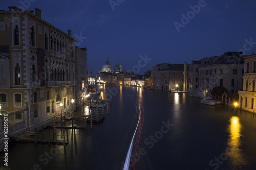 Canal Grande and view at the Basilica di Santa Maria della Salute