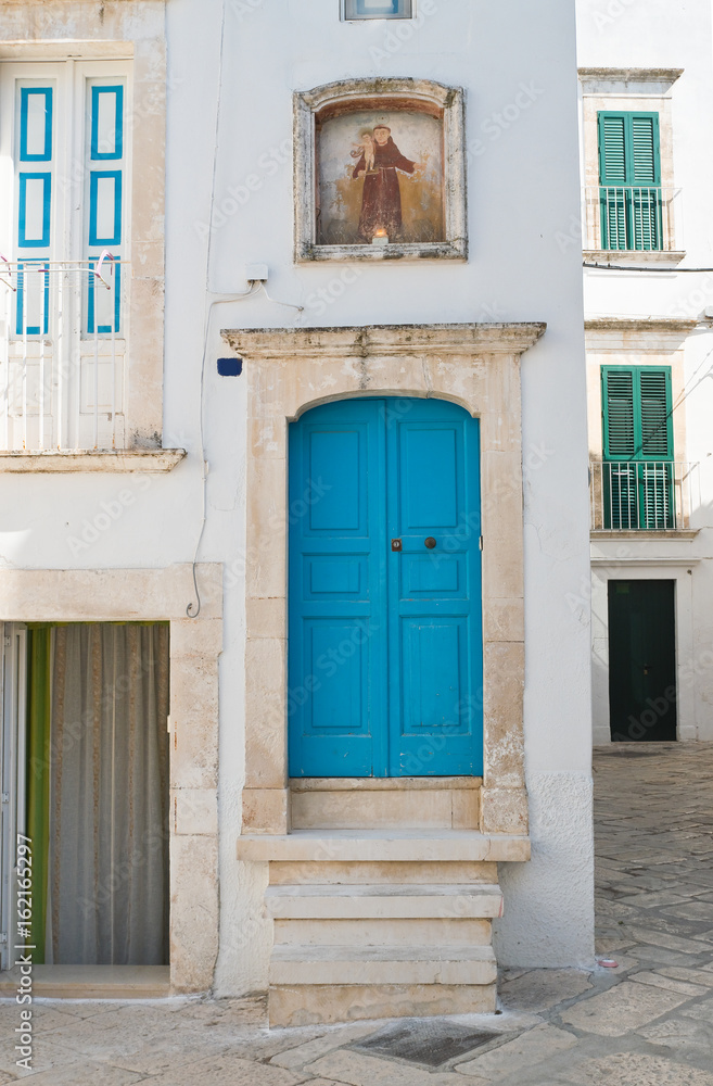 Fototapeta premium Alleyway. Martina Franca. Puglia. Italy. 