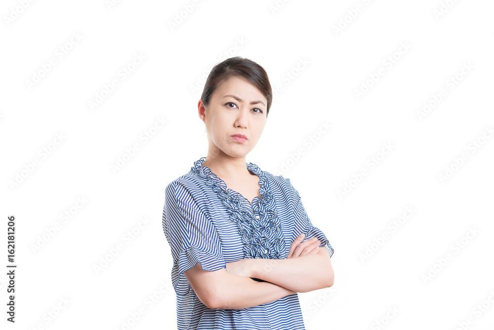 日本人女性 白背景 怒る