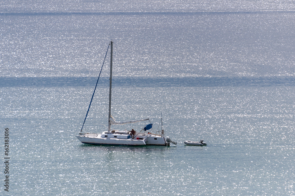 Obraz premium Sailboat on Ocean