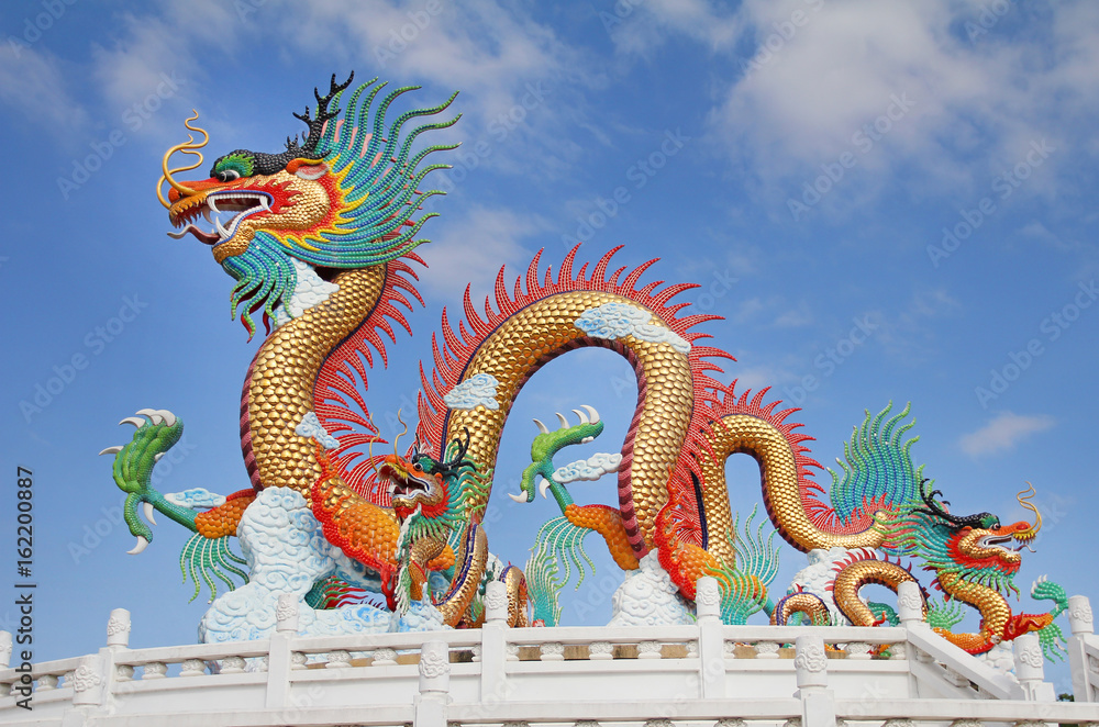 Fototapeta premium Chinese Dragon statue.