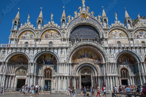 Venedig - Eingang Basilica di san marco, Markusdom am Markusplatz © Michael Eichhammer