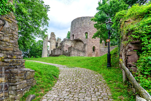 Krukenburg Helmarshausen Hessen Ruine photo