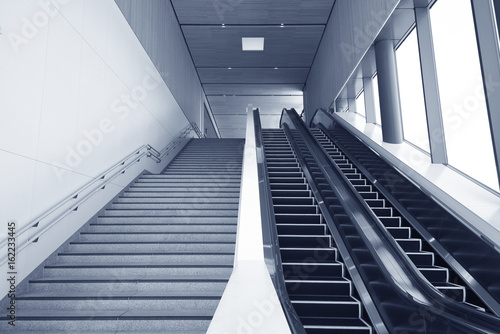 escalator and stairway © leeyiutung