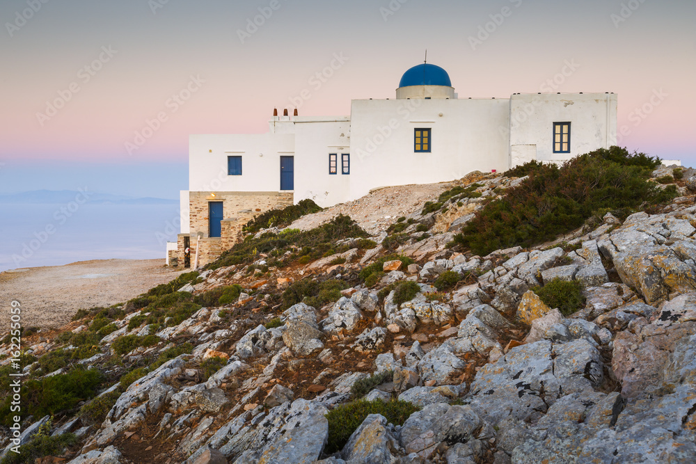 Church of Agios Symeon above Kamares village at sunset.
 - obrazy, fototapety, plakaty 