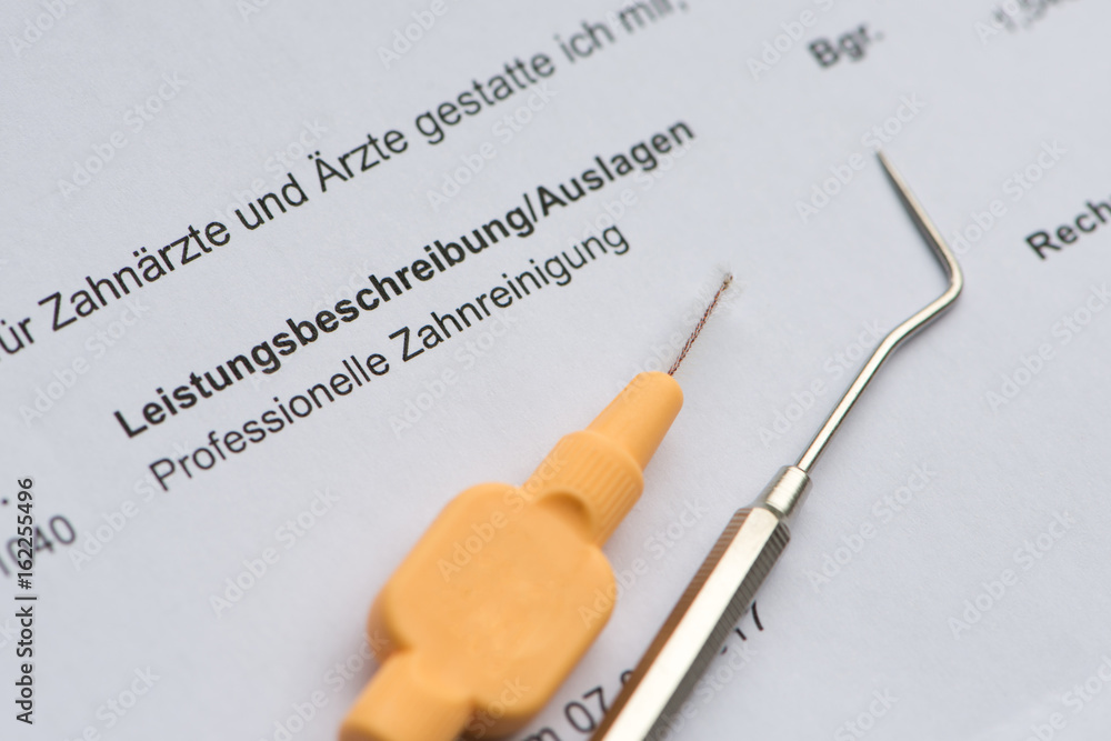 Rechnung für Zahnreinigung Stock Photo Adobe Stock