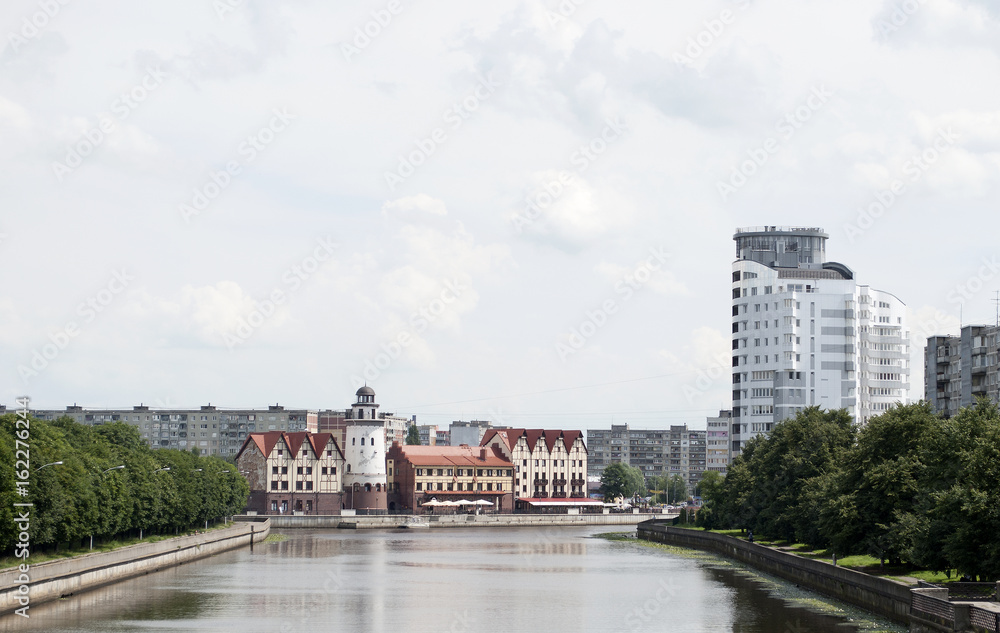 Obraz premium Fishing Village - ethnographic and trading-craft center in Kaliningrad. Quarter, built houses in the German style