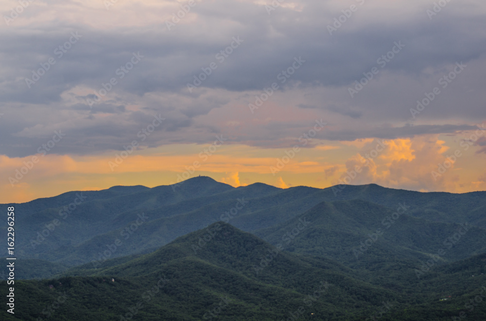 Looking at Brasstown Bald from Bell Mountain