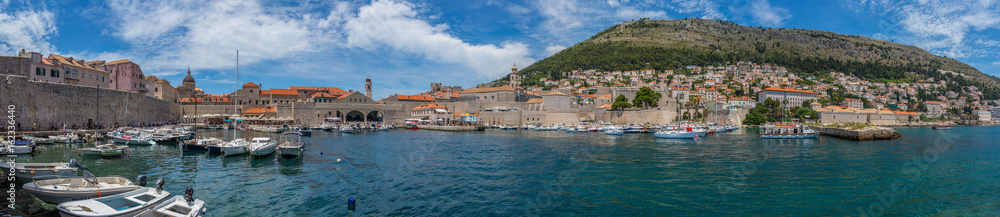 alter Hafen von Dubrovnik (Kroatien) Panorama 180° 