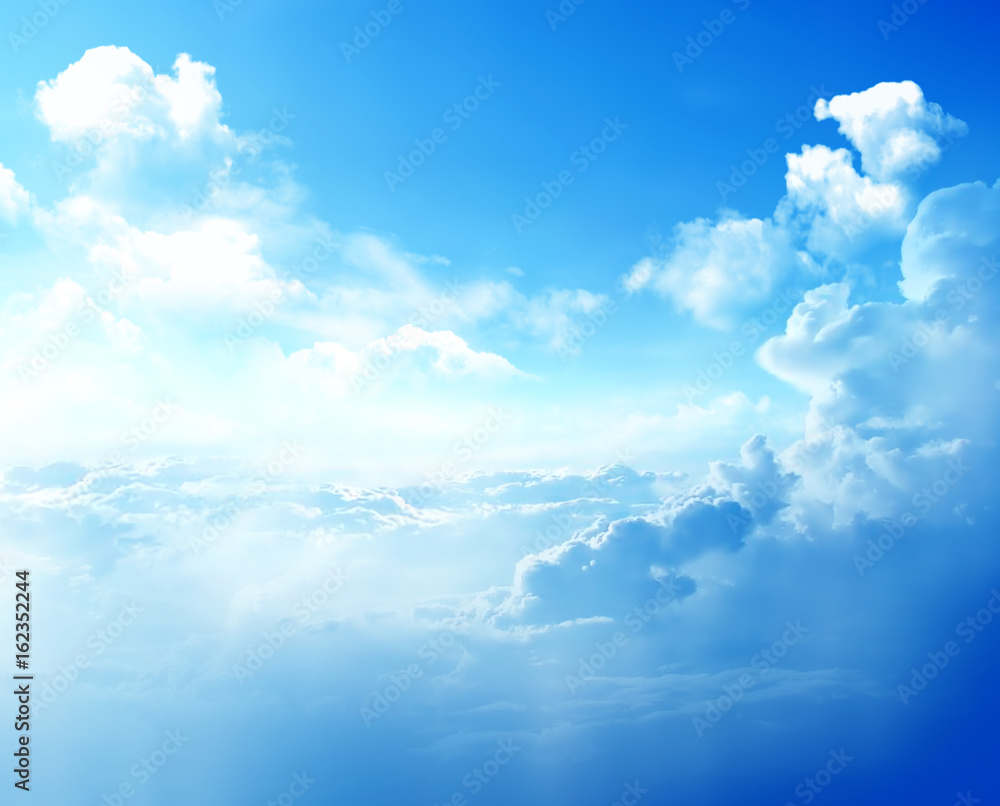 Obraz premium Cloudy blue sky