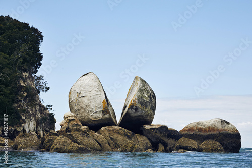 Split Apple Rock Abel Tasman Nationalpark