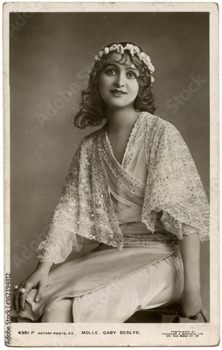 Gaby Deslys 1913. Date: 1913