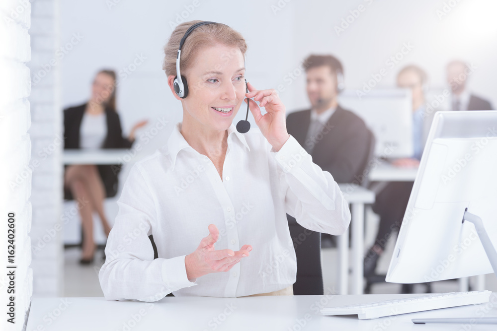 Fototapeta premium Woman working in call center