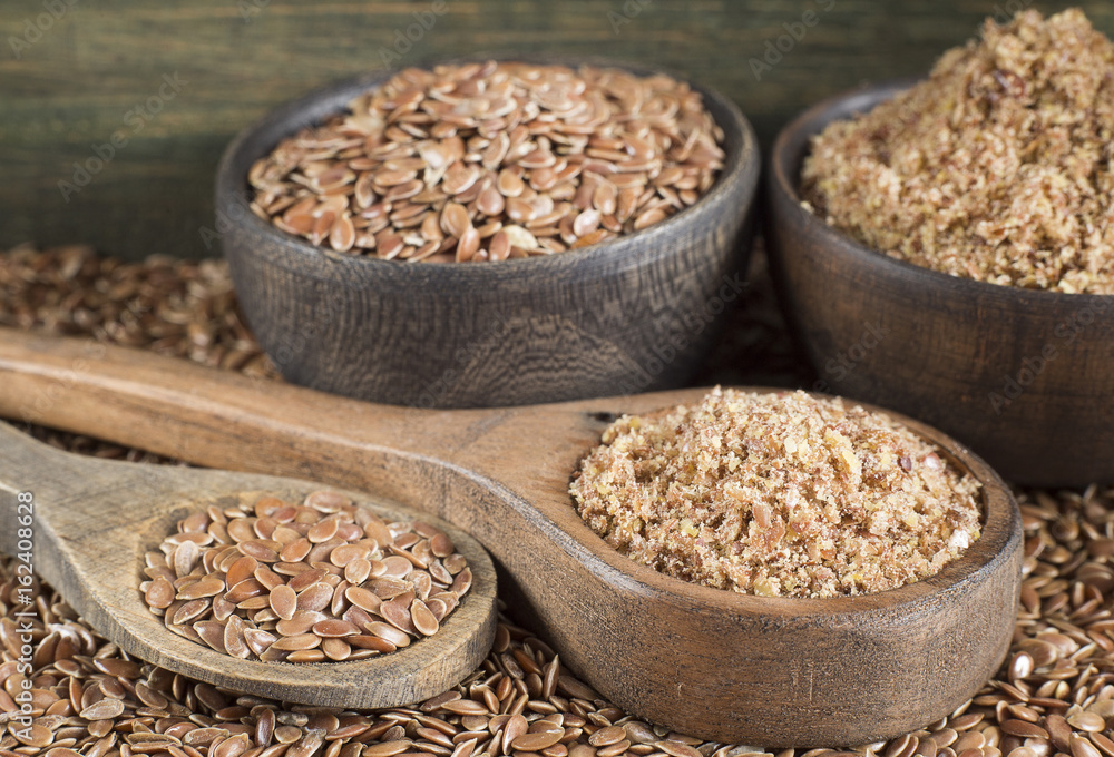Flax seed and powder - Linum usitatissimum Flax seed and powder - Linum usitatissimum
