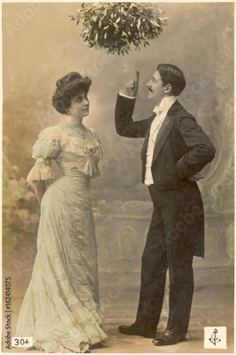 Canvastavla Mistletoe lecture  c. 1900. Date: circa 1900