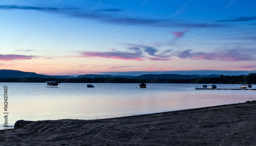 Fototapeta premium sunset at the lake