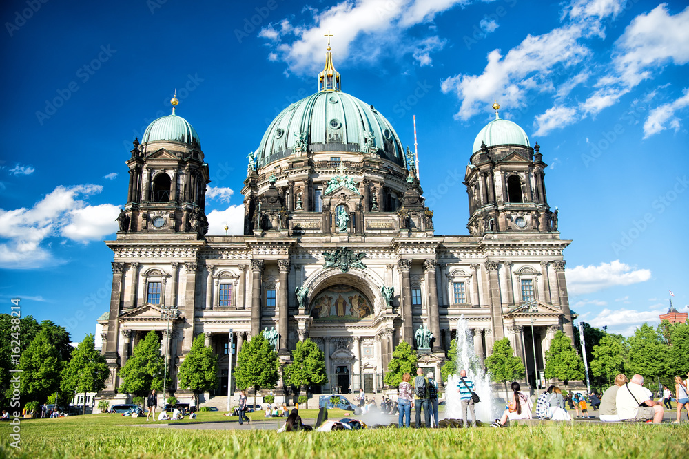 Fototapeta premium View of Berlin Cathedral in Berlin