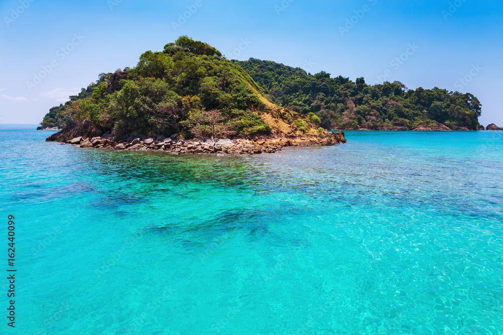 Fototapeta premium Tropical island in Thailand