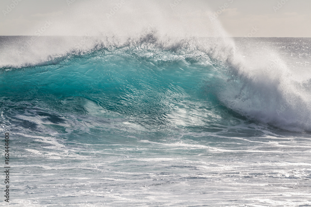 Beautiful breaking Ocean wave in Hawaii Beautiful breaking Ocean wave in Hawaii
