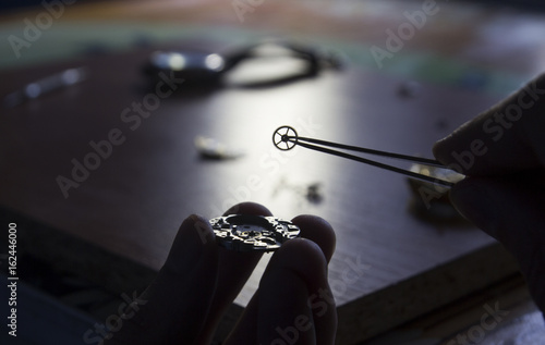 The process of repair of mechanical watches 