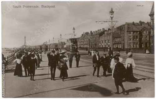 South Prom Blackpool. Date: circa 1905