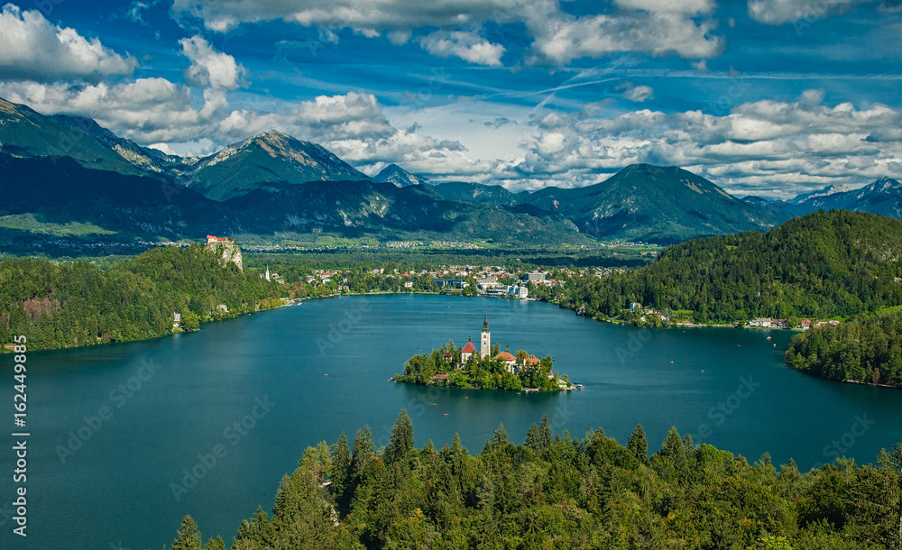 Lake Bled in Slovenia - obrazy, fototapety, plakaty 