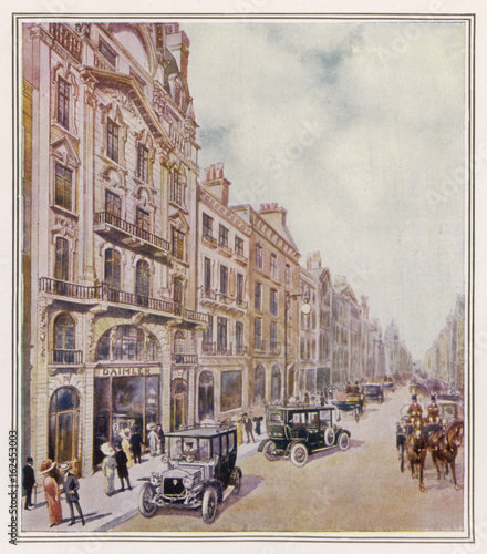 Daimler Showroom. Date: 1912