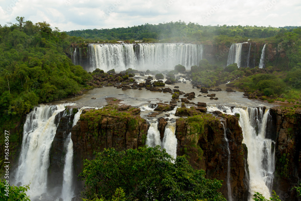 Fototapeta premium Iguassu Falls
