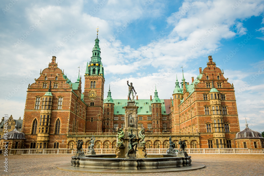 Obraz premium Frederiksborg Castle, Hillerod, Denmark