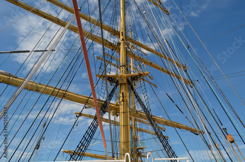 Mast and ropes of sailboat