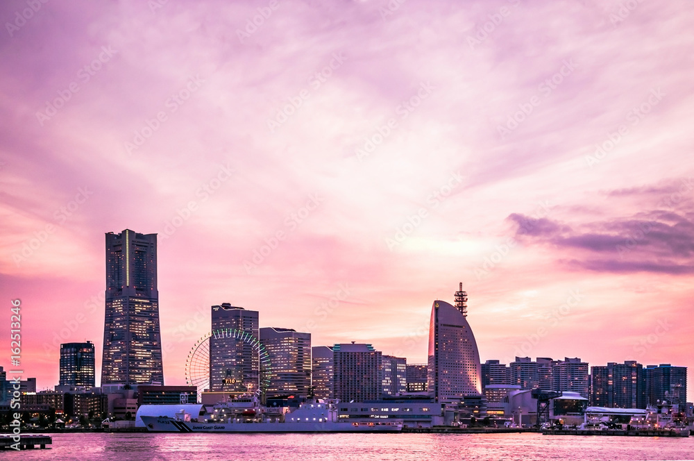 Fototapeta premium Yokohama Skyline, Sunset