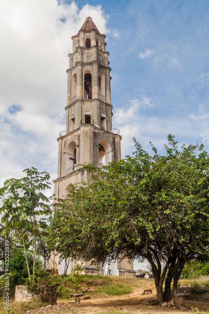 Manaca Iznaga tower in Valle de los Ingenios valley near Trinidad, Cuba. Tower was used to watch the slaves working on sugar cane plantation. Manaca Iznaga tower in Valle de los Ingenios valley near Trinidad, Cuba. Tower was used to watch the slaves working on sugar cane plantation.