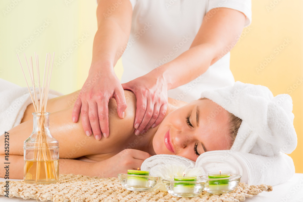 schultermassage schultermassage